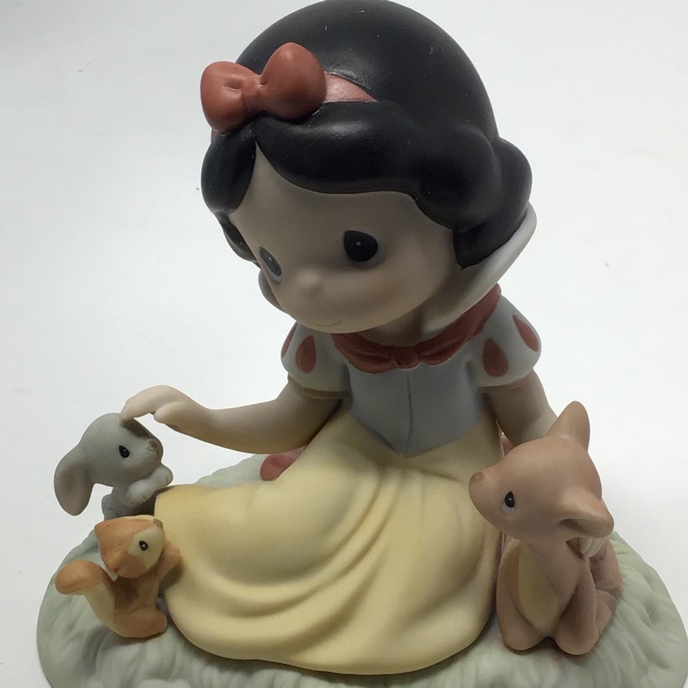 Disney Precious Moments 840006 Disney Snow White - Picture 2 of 16